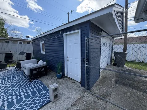 5519 Glencoe Street Indianapolis IN 46226