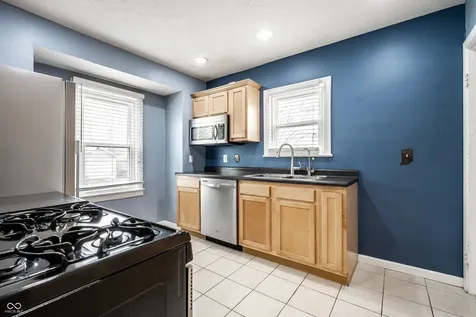 1502 N Linwood Avenue Indianapolis IN 46201