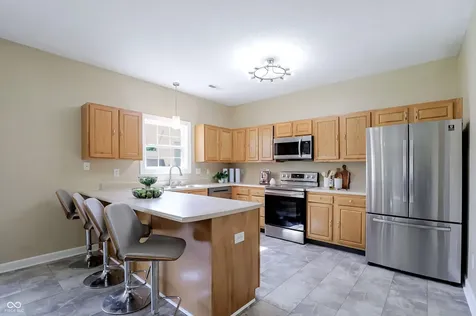 5331 Montavia Lane Indianapolis IN 46239