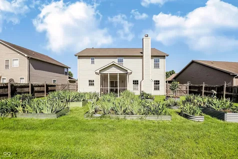 5331 Montavia Lane Indianapolis IN 46239