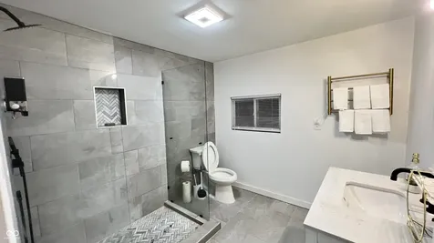 1743 S Meridian Street Indianapolis IN 46225