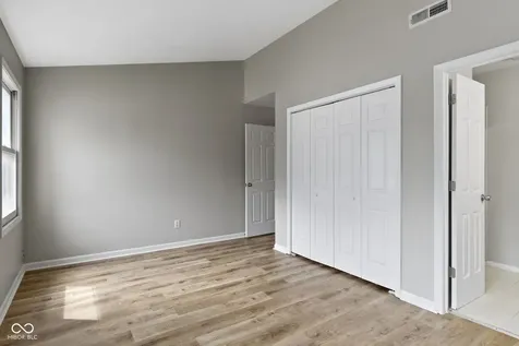 6047 Southbay Drive Indianapolis IN 46250