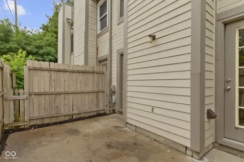 6047 Southbay Drive Indianapolis IN 46250