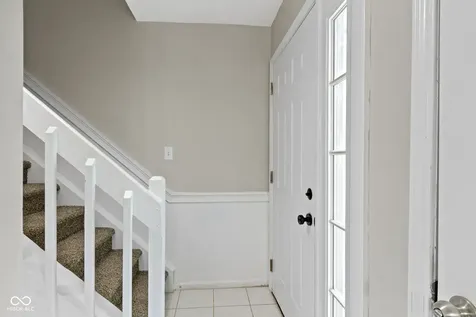6047 Southbay Drive Indianapolis IN 46250