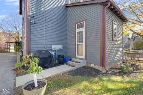 1002 N New Jersey Street Indianapolis IN 46202