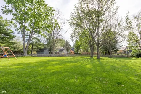 55 Waterford Court Zionsville IN 46077