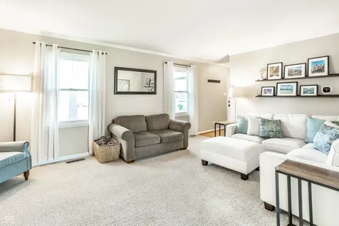 55 Waterford Court Zionsville IN 46077