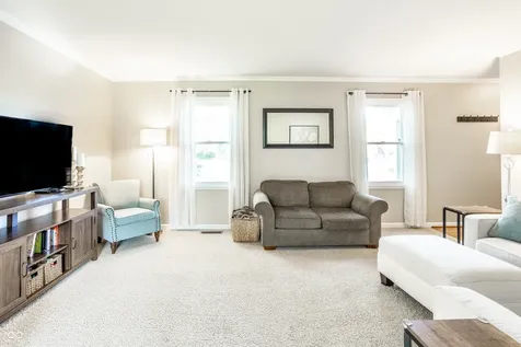 55 Waterford Court Zionsville IN 46077