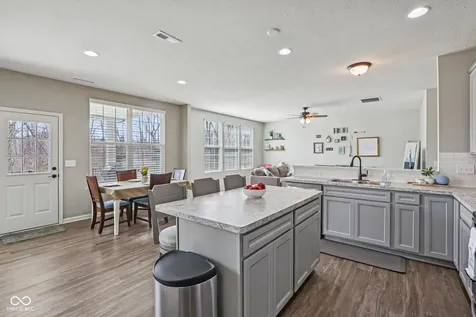 6657 Shooting Star Drive Whitestown IN 46075
