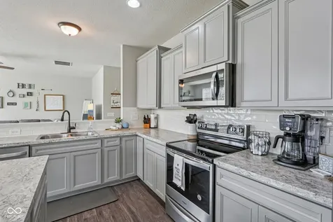 6657 Shooting Star Drive Whitestown IN 46075