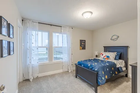 5752 Arcade Boulevard Mccordsville IN 46055
