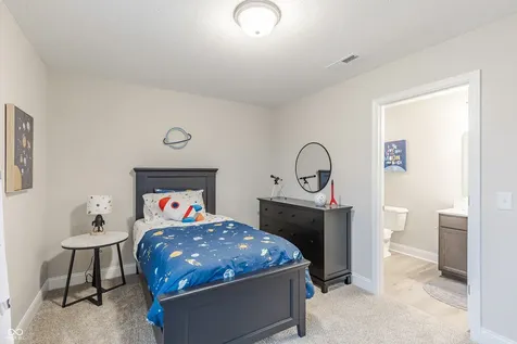 5752 Arcade Boulevard Mccordsville IN 46055