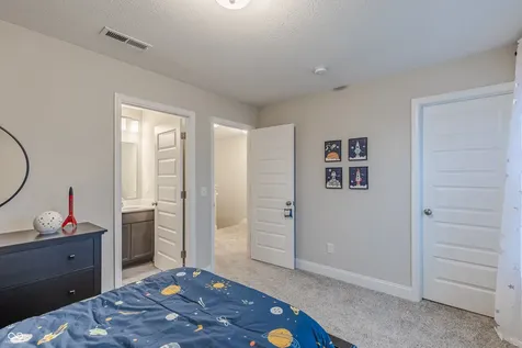 5752 Arcade Boulevard Mccordsville IN 46055