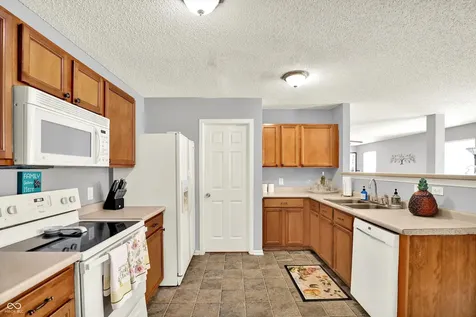 12154 Lindley Drive Noblesville IN 46060