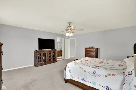 12154 Lindley Drive Noblesville IN 46060