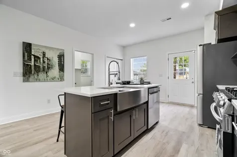 22 E Regent Street Indianapolis IN 46225