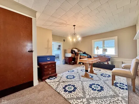 9136 W 500 South Jamestown IN 46147