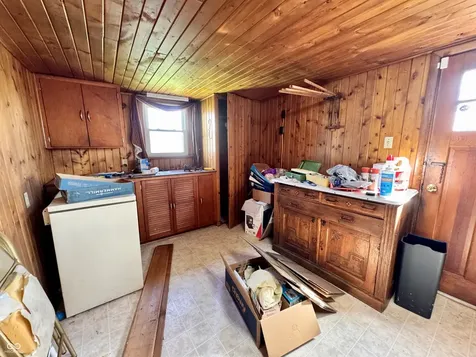9136 W 500 South Jamestown IN 46147