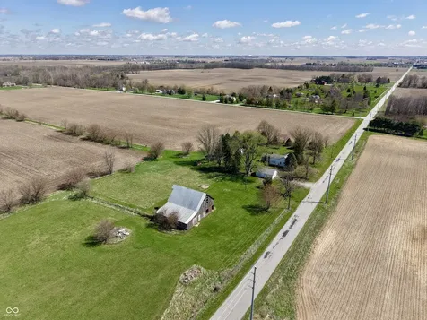 9136 W 500 South Jamestown IN 46147