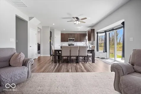 9707 Violet Circle Indianapolis IN 46239