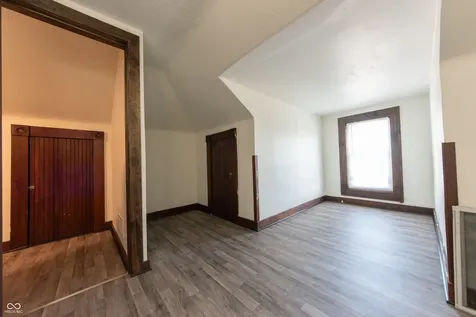 1420 Chestnut Street Columbus IN 47201