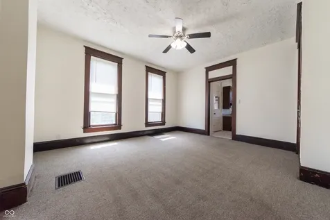 1420 Chestnut Street Columbus IN 47201