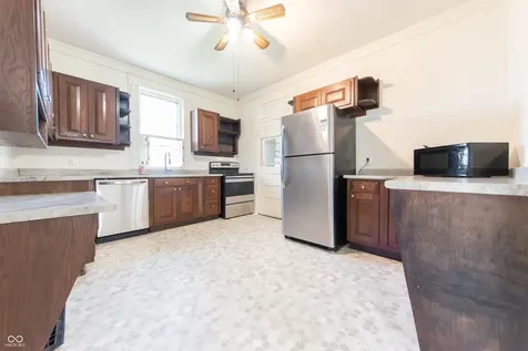 1420 Chestnut Street Columbus IN 47201