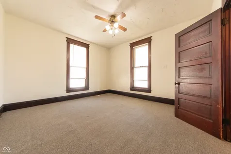 1420 Chestnut Street Columbus IN 47201