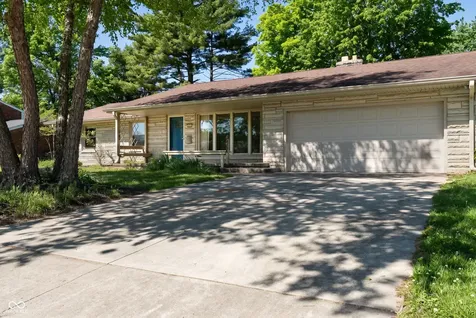 4226 Roselawn Avenue Columbus IN 47203