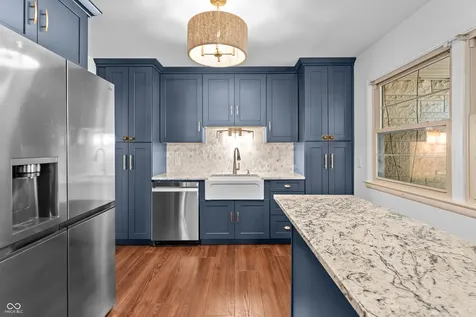 4226 Roselawn Avenue Columbus IN 47203