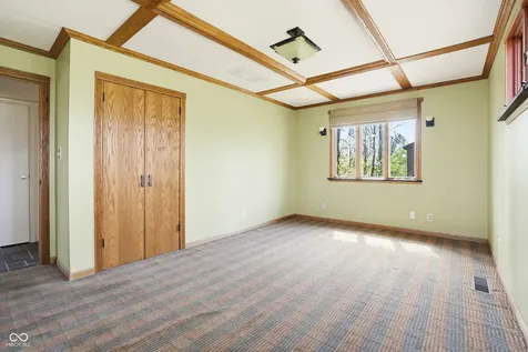 8275 Red Bud Lane Indianapolis IN 46256