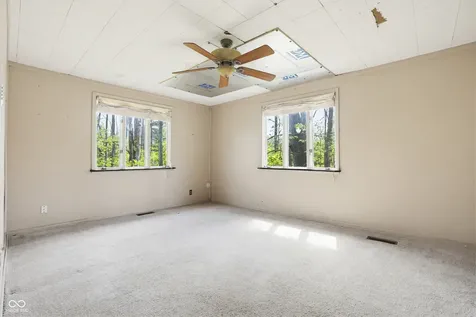 8275 Red Bud Lane Indianapolis IN 46256