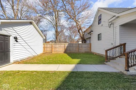 1114 N Beville Avenue Indianapolis IN 46201