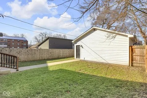 1114 N Beville Avenue Indianapolis IN 46201