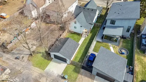 1114 N Beville Avenue Indianapolis IN 46201