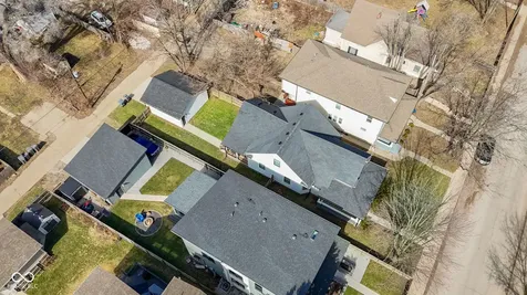 1114 N Beville Avenue Indianapolis IN 46201