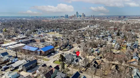 1114 N Beville Avenue Indianapolis IN 46201