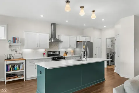 8771 N Brookside Boulevard Mccordsville IN 46055