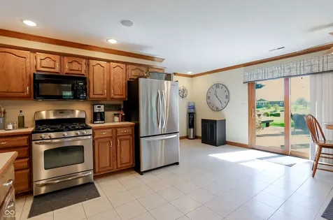 5571 N Red Oak Drive Greenfield IN 46140