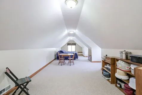 5571 N Red Oak Drive Greenfield IN 46140