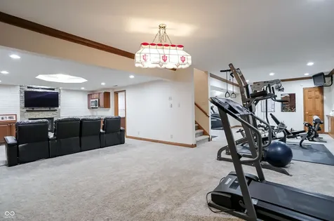 5571 N Red Oak Drive Greenfield IN 46140