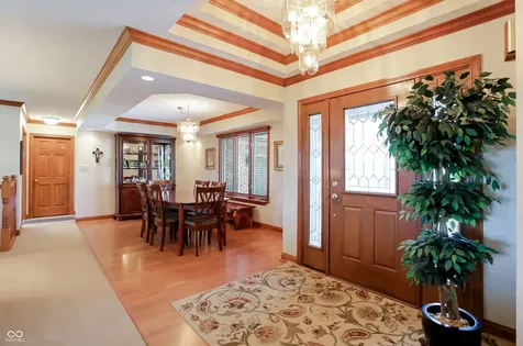 5571 N Red Oak Drive Greenfield IN 46140