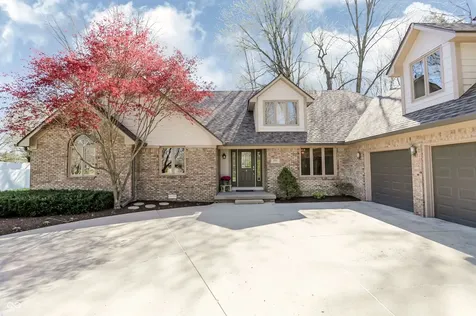 5571 N Red Oak Drive Greenfield IN 46140
