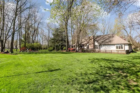 5571 N Red Oak Drive Greenfield IN 46140