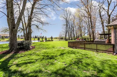 5571 N Red Oak Drive Greenfield IN 46140
