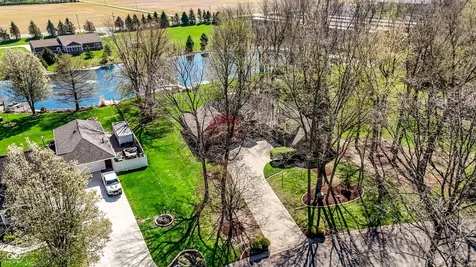 5571 N Red Oak Drive Greenfield IN 46140