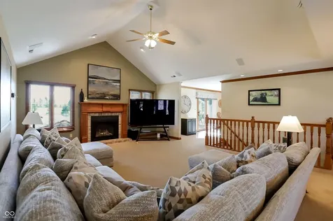 5571 N Red Oak Drive Greenfield IN 46140