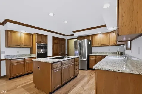 1831 Knaphill Court Carmel IN 46033