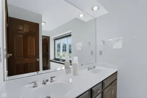 1831 Knaphill Court Carmel IN 46033