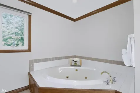 1831 Knaphill Court Carmel IN 46033